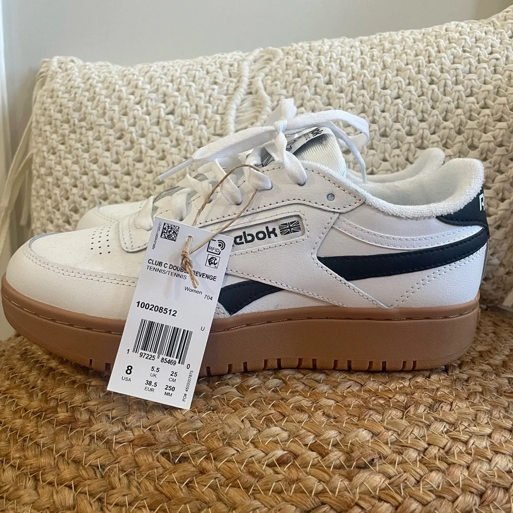 Women’s Platform Reebok - Picture 2 of 2